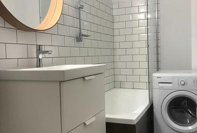 Apartament cu 3 camere decomandat în Berceni