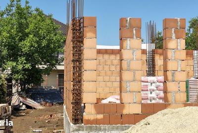Casă cu 4 camere cu Teren 220 Mp în Chiajna