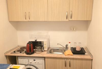 Apartament cu 3 camere decomandat în Universitate