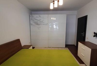 Apartament cu 2 camere decomandat în Roșu