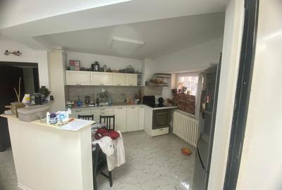 Apartament cu 4 camere decomandat, mobilat în Unirii - 7