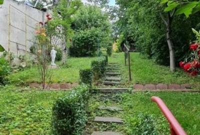 Casă individuală cu 7 camere cu Canalizare în Central - 4