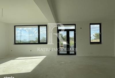Casă cu 3 camere în Central