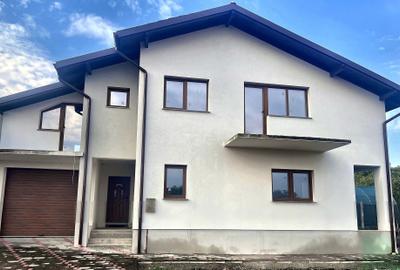 Casă cu 4 camere în Sântuhalm