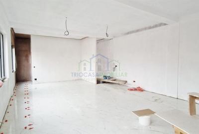 Spațiu comercial, de 120 mp, în Central - 3