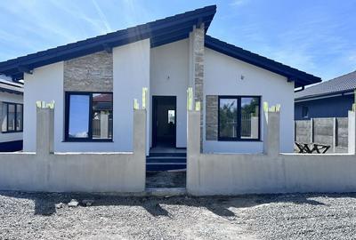 Casă cu 4 camere în Micești - 1