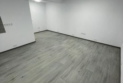 Casă cu 4 camere cu Teren 250 Mp în Central