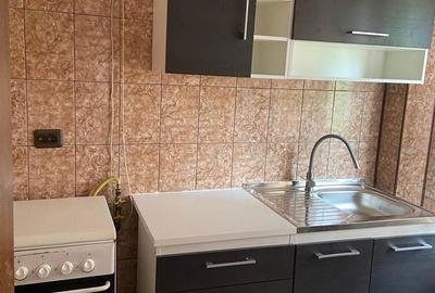 Garsonieră în Vest - 2