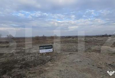 Teren de 9000 mp, în Central - 1