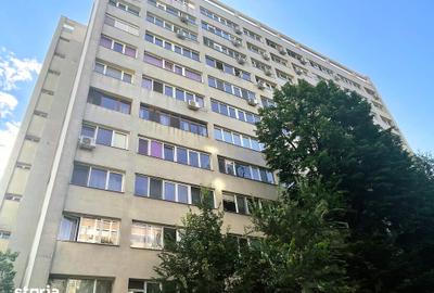 Apartament cu 3 camere decomandat în Decebal