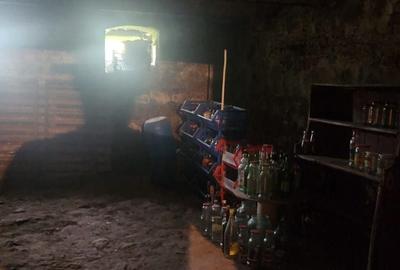 Casă cu 2 camere cu Teren 1819 Mp în Sânpetru