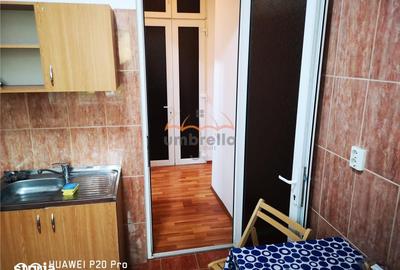 Apartament cu 2 camere decomandat în Gruia