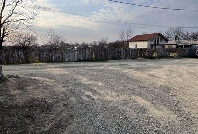 Spațiu comercial, în Jijila