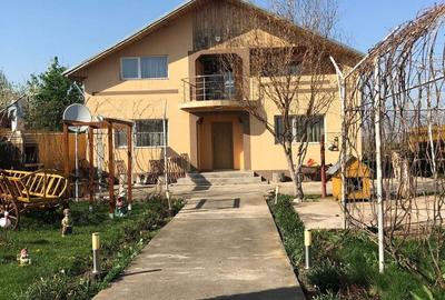 Casă cu 6 camere cu Teren 1500 Mp în Gara de Nord