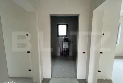 Casă cu 4 camere decomandat în Central