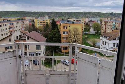 Garsonieră decomandată în Central - 7