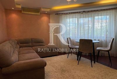 Apartament cu 3 camere decomandat, mobilat în Dacia