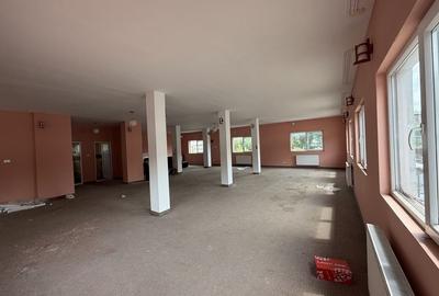 Spațiu comercial, de 200 mp, în Central - 2
