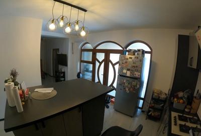 Casă cu 4 camere cu Teren 210 Mp în Central