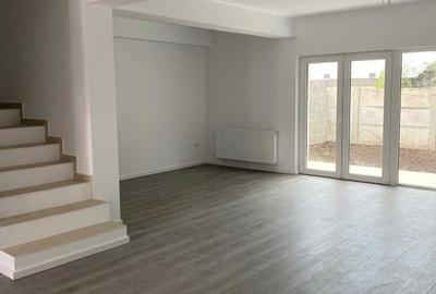 Casă cu 4 camere cu Teren 70 Mp în Central - 2