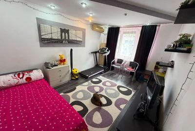 Apartament cu 2 camere decomandat în 1 Decembrie 1918 - 1