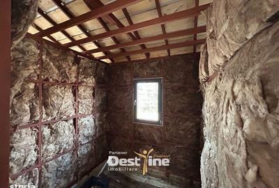 Casă cu 4 camere semidecomandat cu Teren 560 Mp în Săvinești - 3