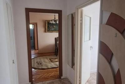 Apartament cu 2 camere semidecomandat în Sud