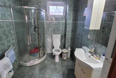 Casă cu 5 camere cu Teren 195 Mp în Blejoi - 3