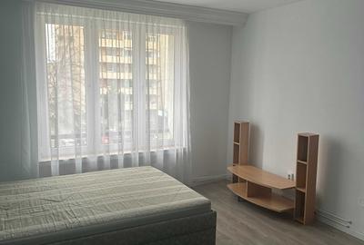 Garsonieră decomandată în Central - 1