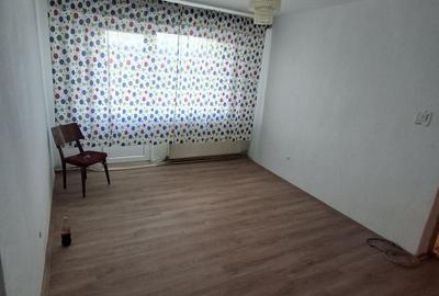 Apartament cu 3 camere decomandat în Central - 2