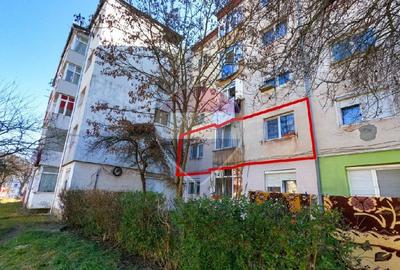 Apartament cu 2 camere decomandat, mobilat în Vest