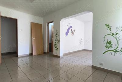 Spațiu comercial, de 32 mp, în Dacia - 2