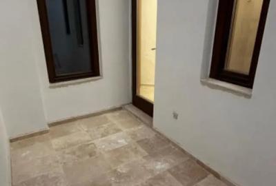 Apartament cu 2 camere nedecomandat în Ultracentral