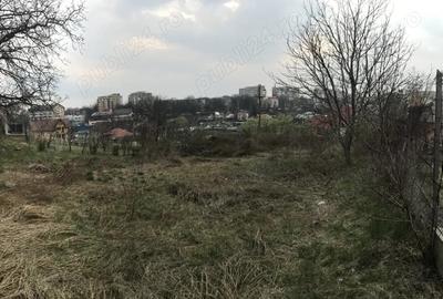 Teren de 1043 mp, în Tătărași - 3