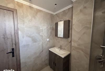 Casă cu 3 camere cu Teren 460 Mp în Central