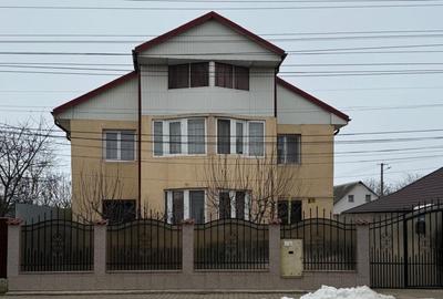 Casă cu 7 camere cu Teren 1267 Mp în Cioranii de Jos