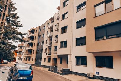 Apartament cu 2 camere decomandat, mobilat în Banat