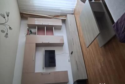 Apartament cu 2 camere decomandat în Florești
