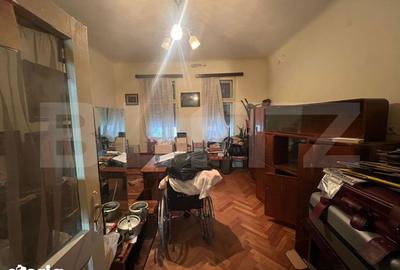 Casă cu 4 camere cu Teren 277 Mp în Sud - 1