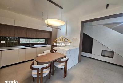 Casă cu 4 camere cu Teren 390 Mp în Central - 2
