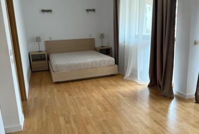 Casă cu 4 camere în Central - 3
