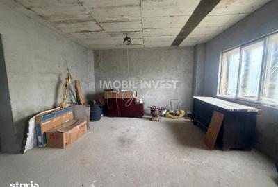 Casă cu 9 camere cu Teren 600 Mp în Central - 3