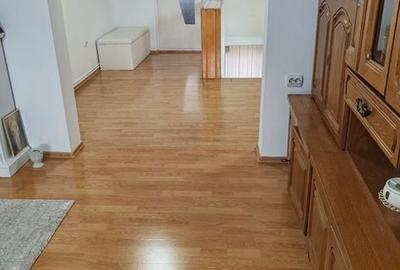 Casă cu 3 camere în Central - 10