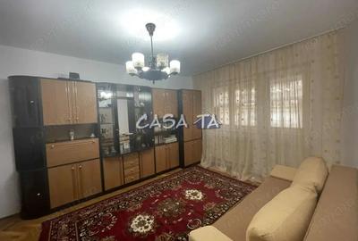 Apartament cu 4 camere decomandat, mobilat în Central