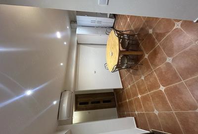 Apartament cu 3 camere decomandat în Lăpuș Argeș - 2