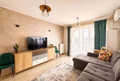 Apartament cu 3 camere decomandat în Tractorul