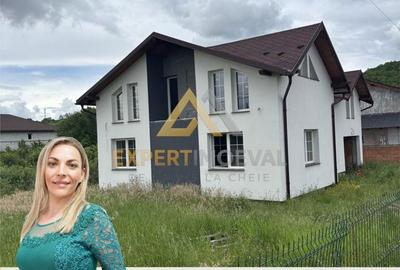 Casă cu 5 camere cu Teren 590 Mp în Tăuții-Măgherăuș - 2