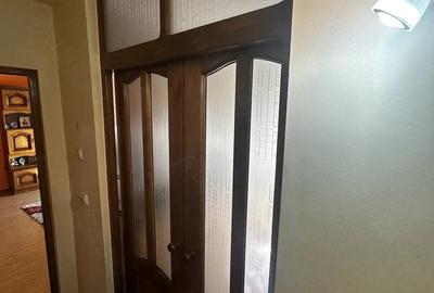 Apartament cu 3 camere nedecomandat în Central