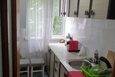 Apartament cu 2 camere nedecomandat în George Enescu