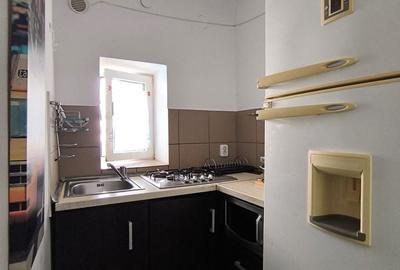 Casă cu 2 camere cu Teren 30 Mp în Central - 3